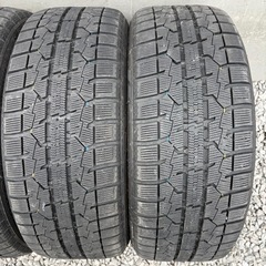 215/50/17冬トーヨーの画像
