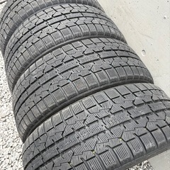 215/50/17冬トーヨーの画像