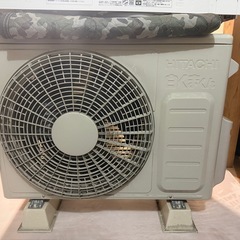 【配送•取付込み】2024年製 HITACHI  凍結洗浄、掃除機能付きロボット10畳エアコン　2025/10/28投稿 000820の画像