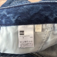 gu レディース　デニムワイドパンツ　Lの画像