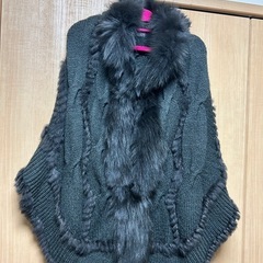 ラビットファー ニットポンチョの画像