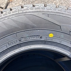 ダンロップ　165/80/13 
スタッドレス　の画像