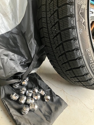 NBoxスタッドレスタイヤホイール付きナット収納袋付き！155/65R14