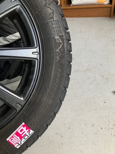 NBoxスタッドレスタイヤホイール付きナット収納袋付き！155/65R14