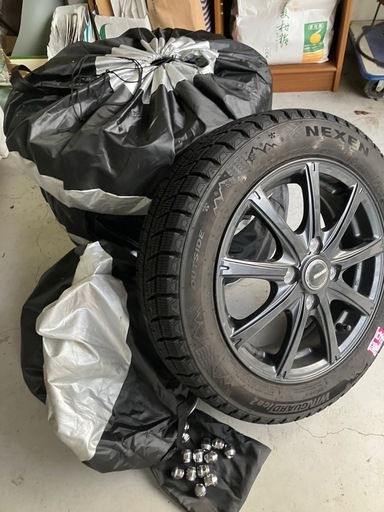 NBoxスタッドレスタイヤホイール付きナット収納袋付き！155/65R14
