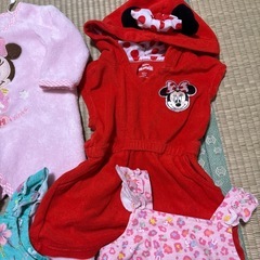 ベビー秋冬服　ミニーちゃん　まとめ売り　70〜80サイズ　4枚セットの画像