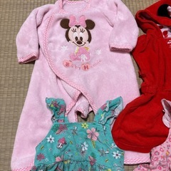 ベビー秋冬服　ミニーちゃん　まとめ売り　70〜80サイズ　4枚セットの画像