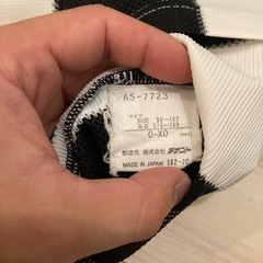 adidas スポーツシャツの画像