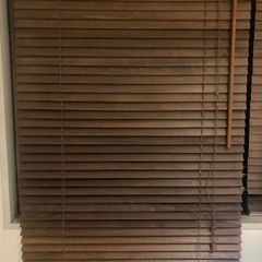 木製ブラインドの画像