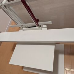 【3.4万円相当】32～60V対応 壁寄せTVスタンド（WALLシリーズ）の画像