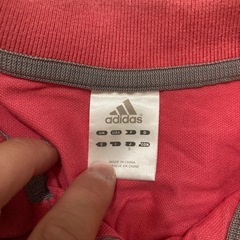 adidas ポロシャツの画像