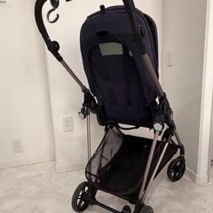 早い者勝ちです。cybex サイベックス メリオカーボン ネイビーの画像