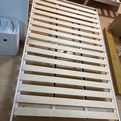 セミダブルベッド、マットレスの画像