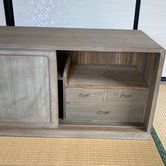 桐和箪笥　三段の画像