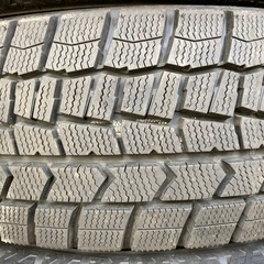 【未使用に近い】DUNLOP 185/65R15 24年製冬タイヤ　バリ溝　バリ山の画像