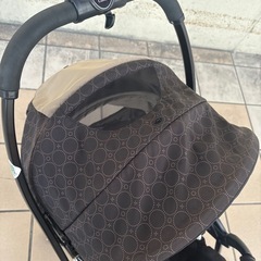 combi ベビーカーの画像