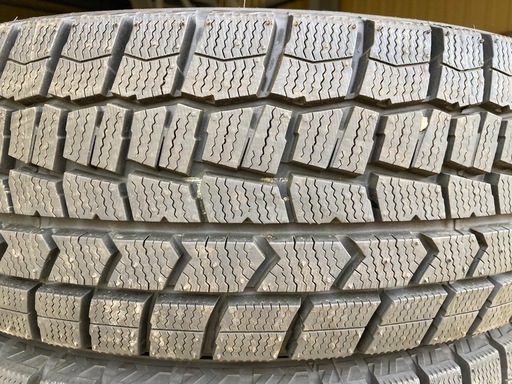 【お取引決まりました】DUNLOP 185/65R15 25年製＋24年製　スタッドレスタイヤ