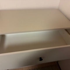 10/30まで！美品 IKEAの三段チェストの画像