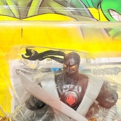 フットソルジャー 「ティーンエイジ・ミュータント・ニンジャ・タートルズ」 バトラクション MT-06  商品解説■「ミュータント・タートルズ」バトラクションに、フットソルジャーがラインナップ。  【セット内容】 フィギュア本体、フットボウガン、フットソード、フットブレード、説明書  【商品詳細】 サイズ：全高約14cm ※キャラクターカード封入  商品として未開封で自宅保管れていたものです。  未開封ですが、フィギュアを固定していた輪ゴムの劣化や経年のの画像