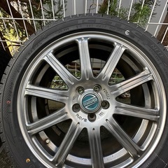 RAYS スタッドレスタイヤ 17インチの画像