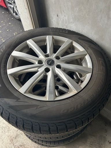 スタッドレスタイヤホイール付き