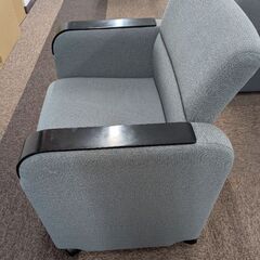 12脚有ります(1脚あたりの価格)キャスター付き1人掛けソファ４脚 チェアの画像