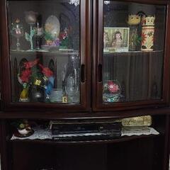 【無料もしくは1000円であげます】戸建にあるテレビ、洗濯機、洗濯機、家具、食器等の画像