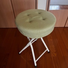 緑のサブチェアーの画像