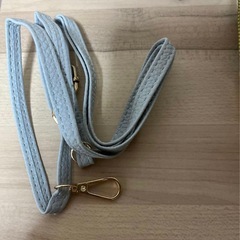 【新品】スマホも入る　ショルダーポーチの画像