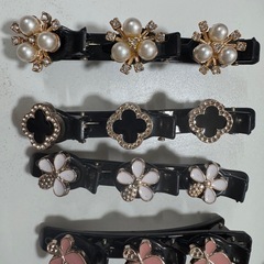 ヘアアクセサリーまとめ売りセットの画像