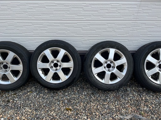 タイヤホイール　215/60R17