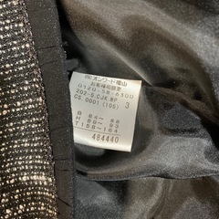 入学式　卒業式レディーススーツ　コサージュ付きの画像