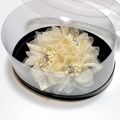 入学式　卒業式レディーススーツ　コサージュ付きの画像