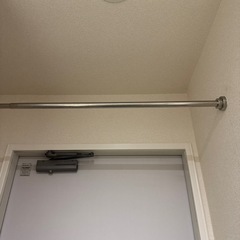 【美品】ステンレス突っ張り棒の画像