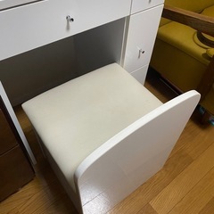 引取限定　ドレッサー　椅子付き　の画像