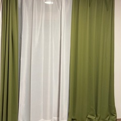 カーテン8枚
の画像