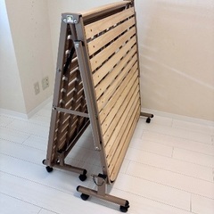 ★桐の折り畳みすのこベッド　シングルサイズの画像