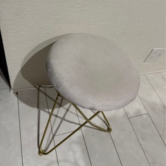 スツール　椅子　鏡台などにの画像