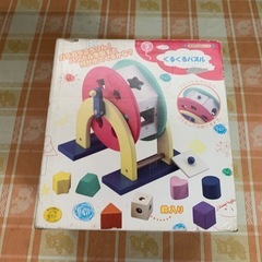 木製 ガラポン 形合わせおもちゃ 型はめパズルの画像