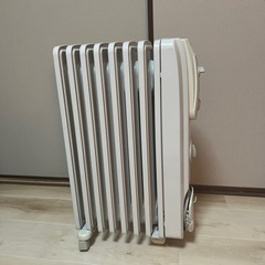 DeLonghi デロンギ オイルヒーター R730812TF 1200W 暖房機器の画像