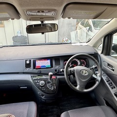 車検R8.1・7人・アイシス 2.0 プラタナ ブラックリミテッドの画像