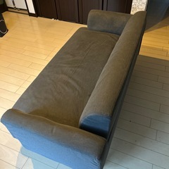 まだまだ座れるソファ！の画像