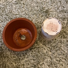 鉢とリメイク缶の画像