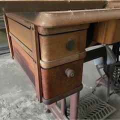 アンティーク　足踏みミシンの画像