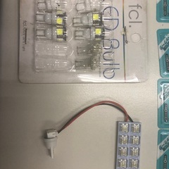 LED電球　T10  ルームランプ 電池の画像