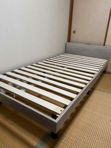 シングルベッド、木製、美品、グレー木目