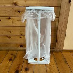 新品未使用　ダイソーゴミ袋ホルダー　の画像