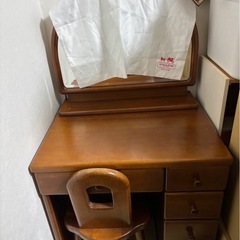 木製ドレッサー
の画像