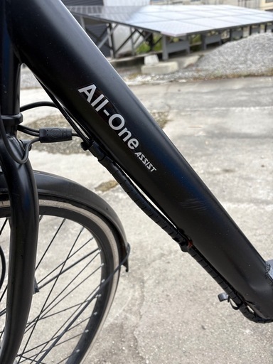 定価13万　電動アシスト自転車　バッテリー、充電器付き