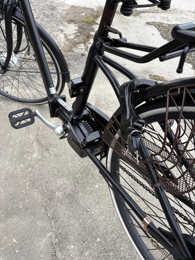 定価13万　電動アシスト自転車　バッテリー、充電器付き